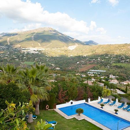 Hotel Cortijo De Salia Алькаусин Экстерьер фото