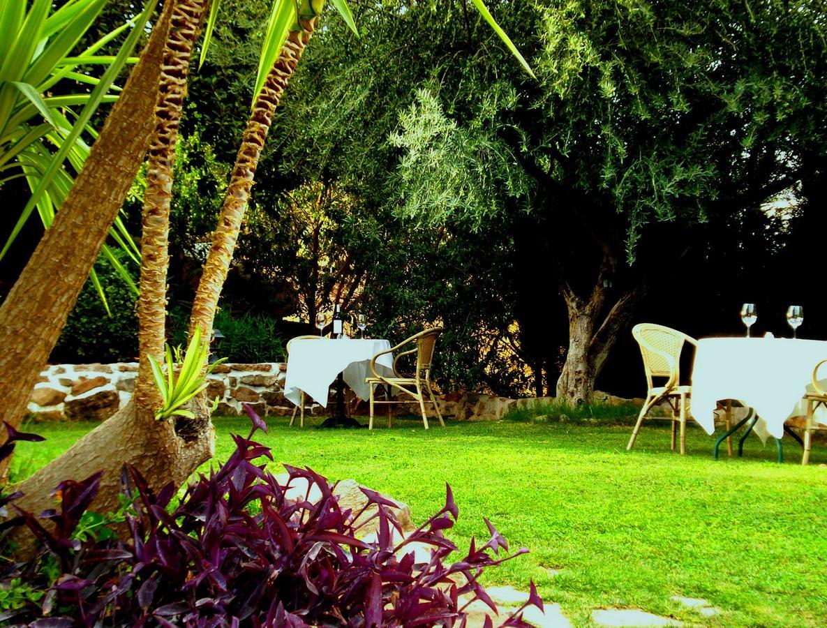 Hotel Cortijo De Salia Алькаусин Экстерьер фото